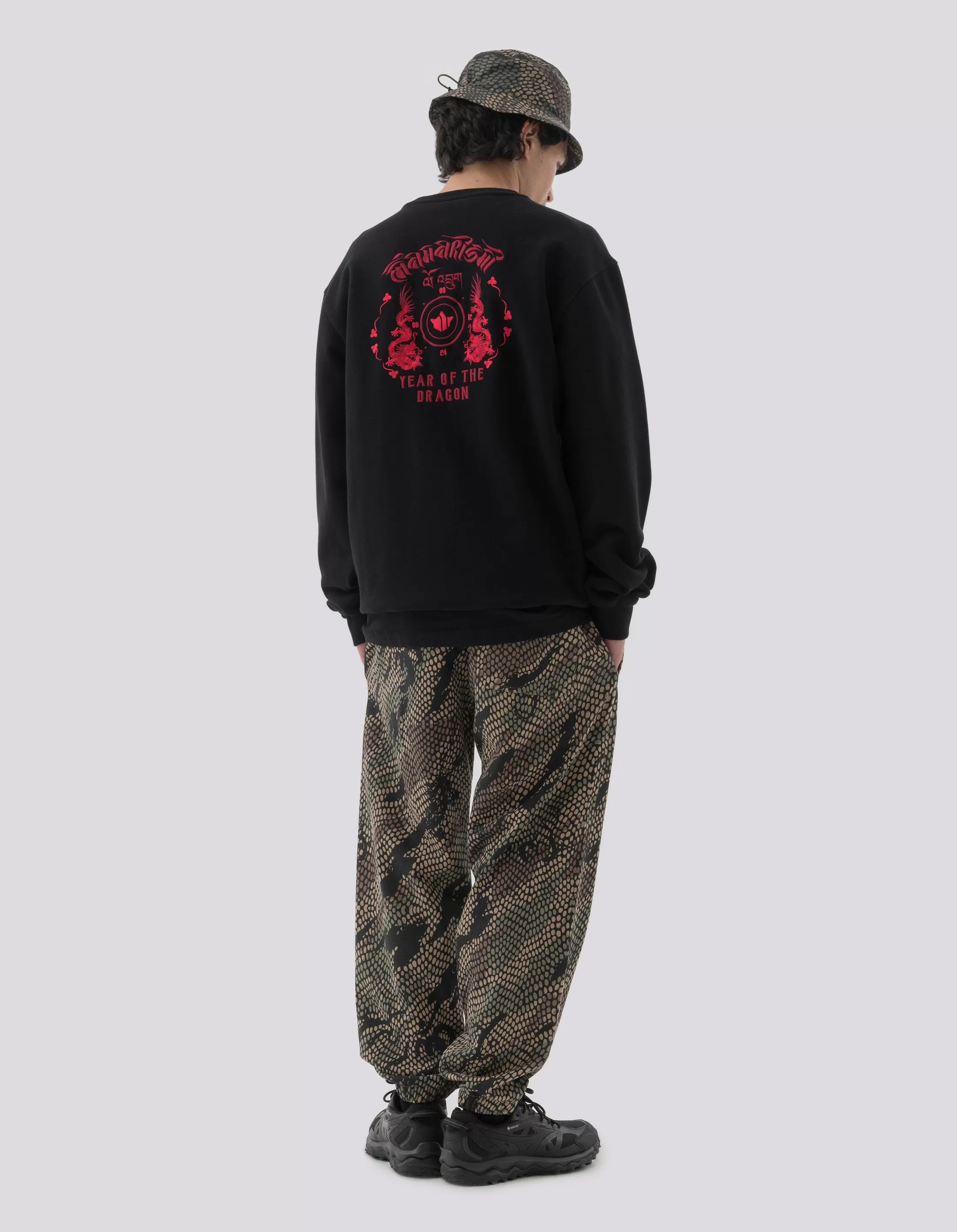 1267 Dragon Anniversary Crew Sweat Black