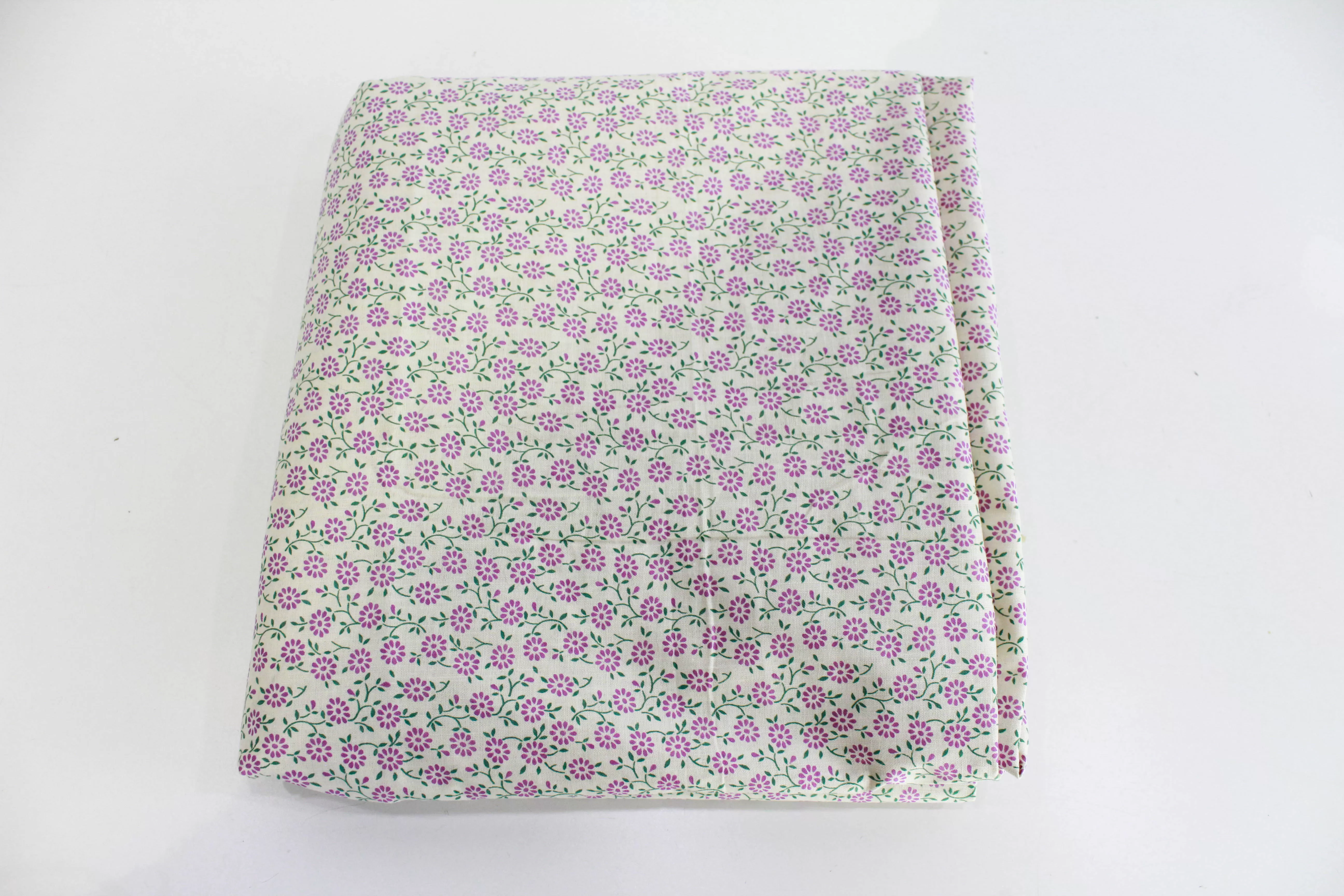 1950s Lilac Purple Dainty Floral Print Cotton Fabric 8 1/2 Yards