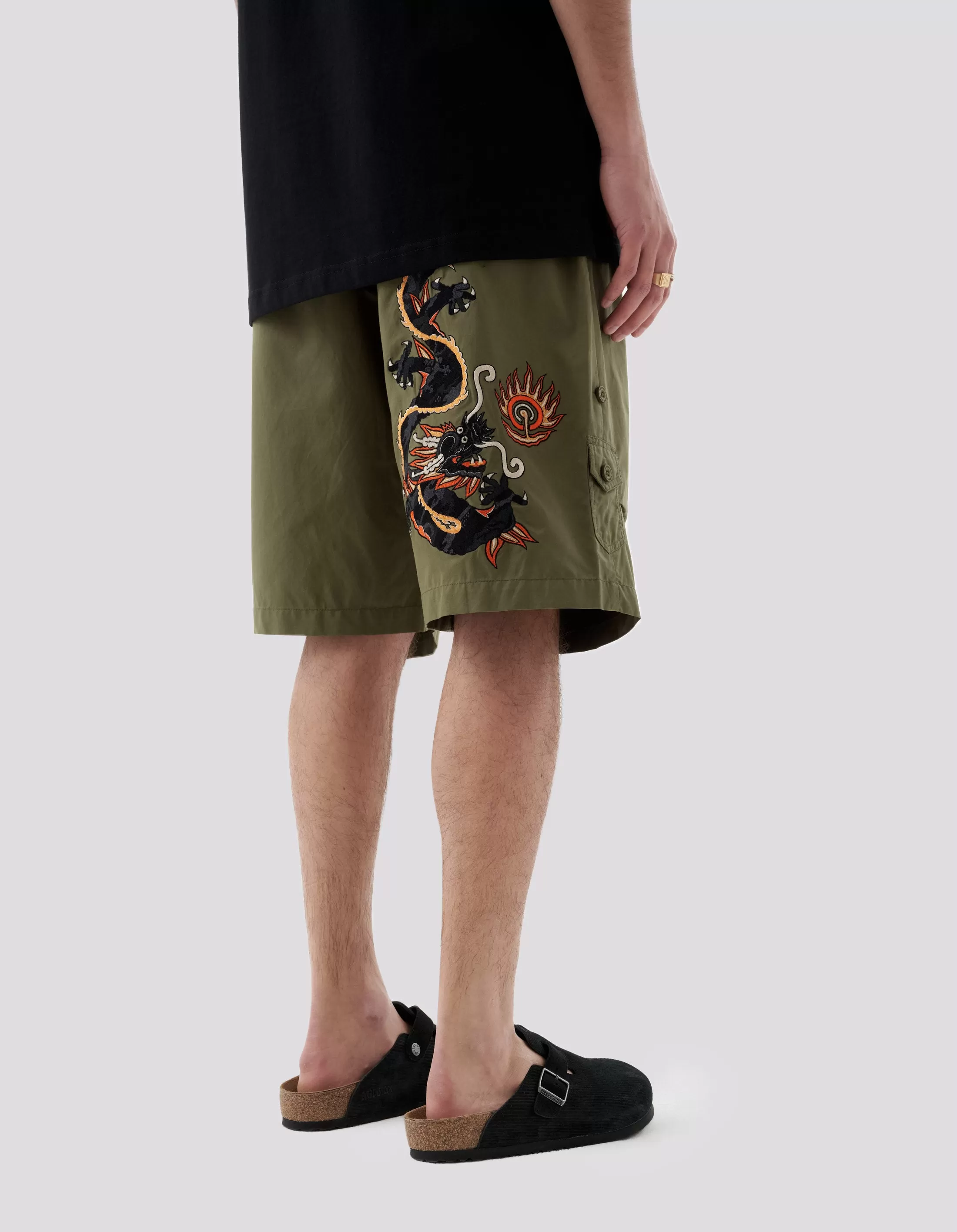 5070 Original Dragon Loose Snoshorts Olive