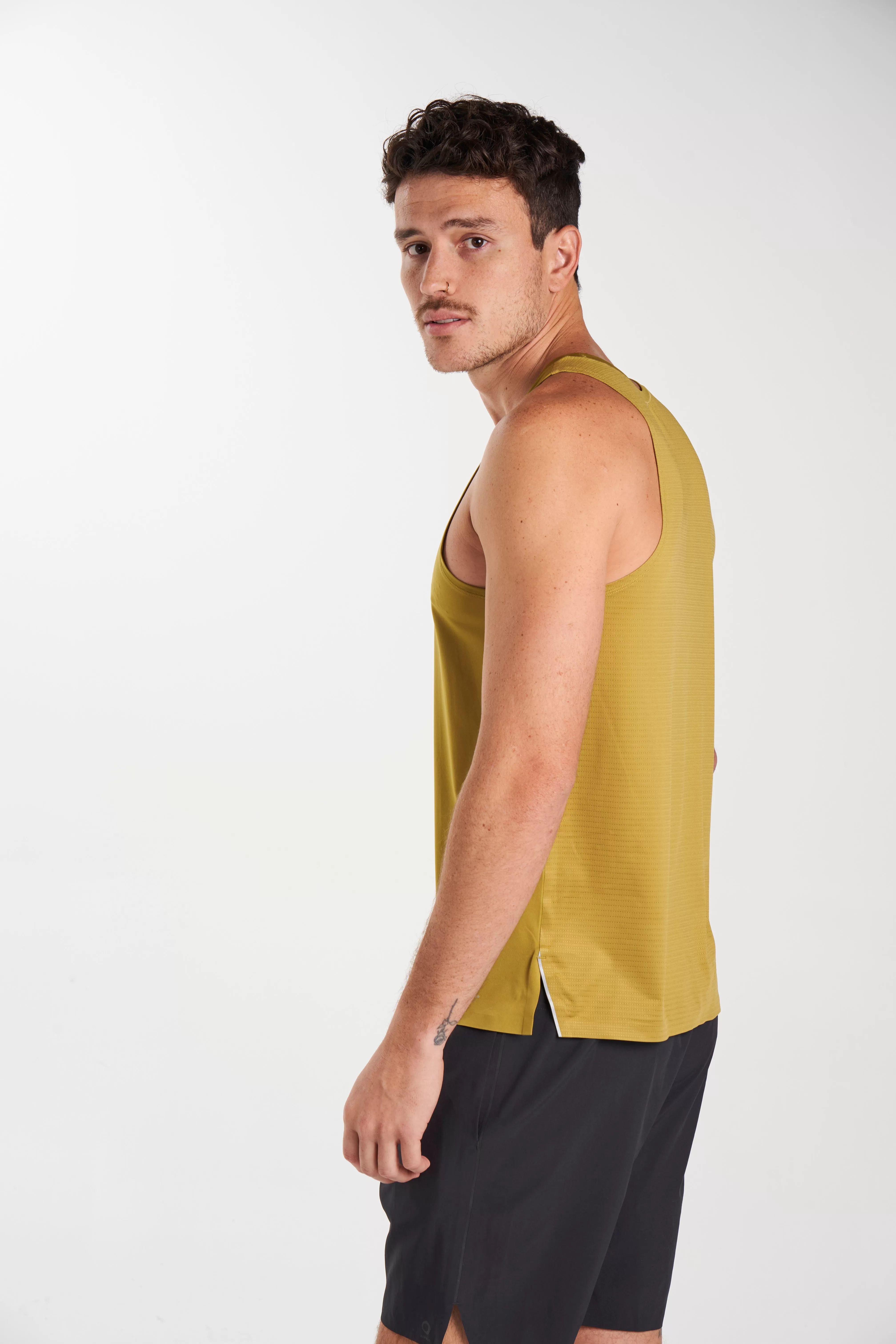 ALRN MESH BACK SINGLET