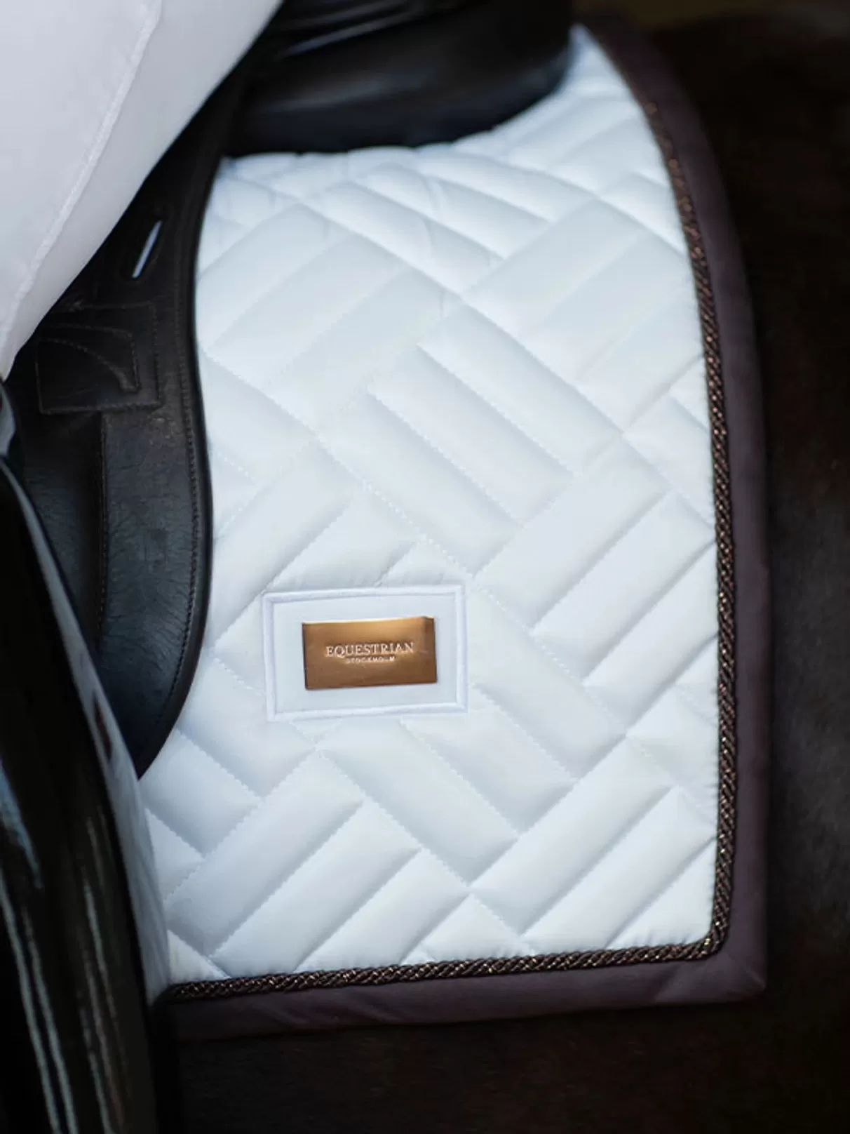 EQUESTRIAN STOCKHOLM  MODERN WHITE MOONLESS NIGHT DRESSAGE  PAD