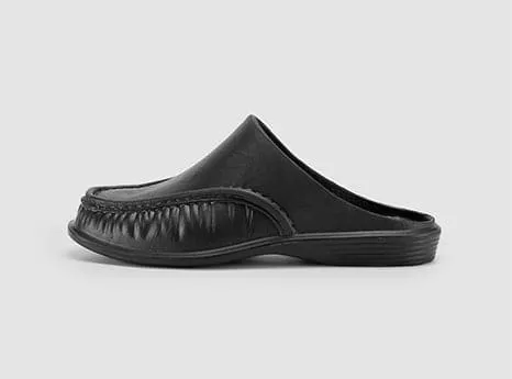 FitVille Men's Classic Slip-Resistant Cushy Casual Slippers