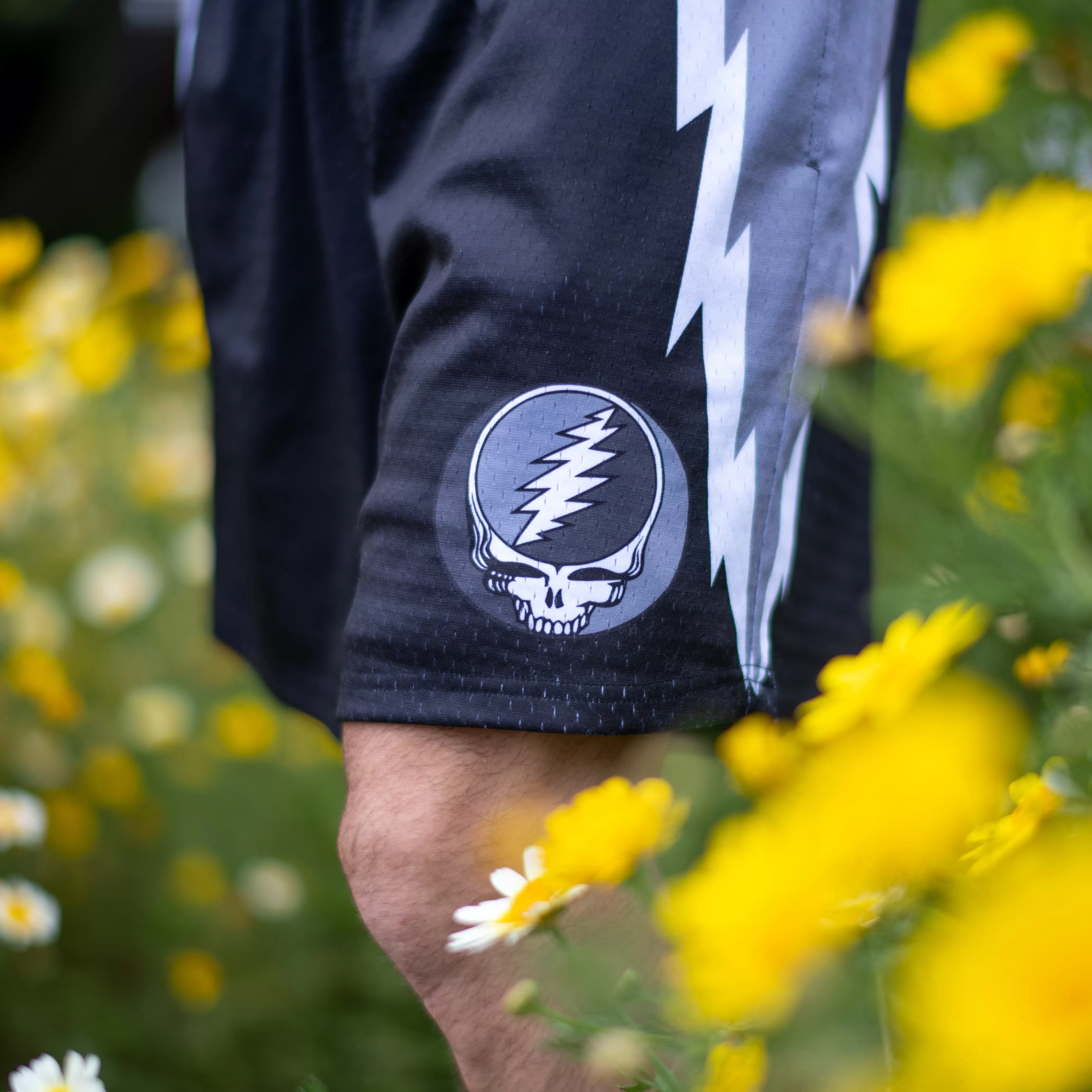 Grateful Dead | Mesh Shorts | Black & White Steal Your Face