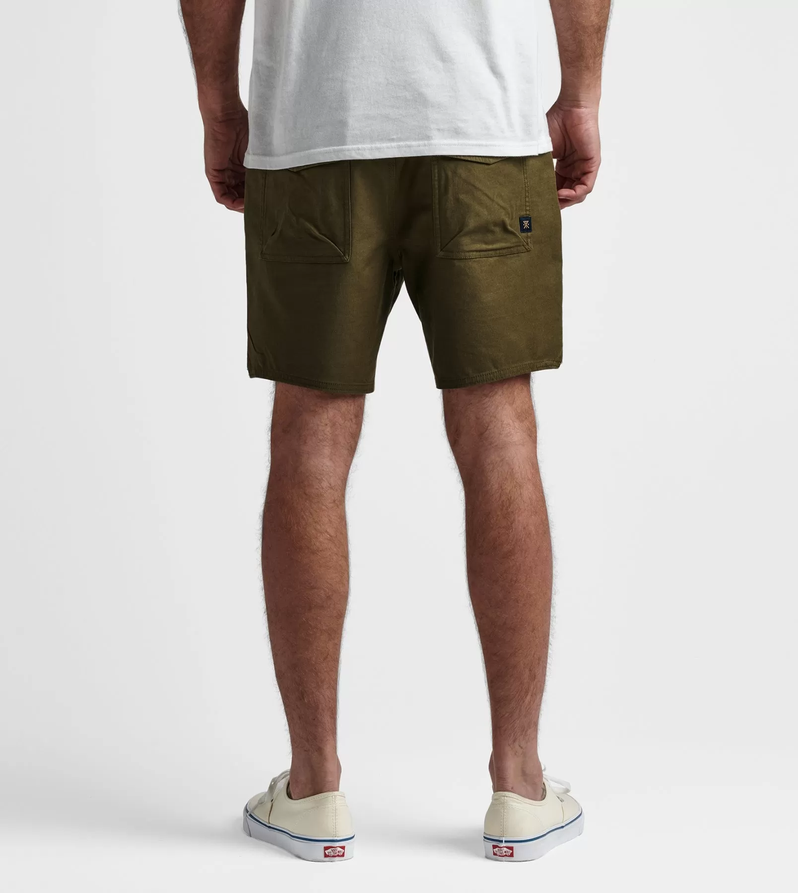 Layover Traveler Shorts 17"