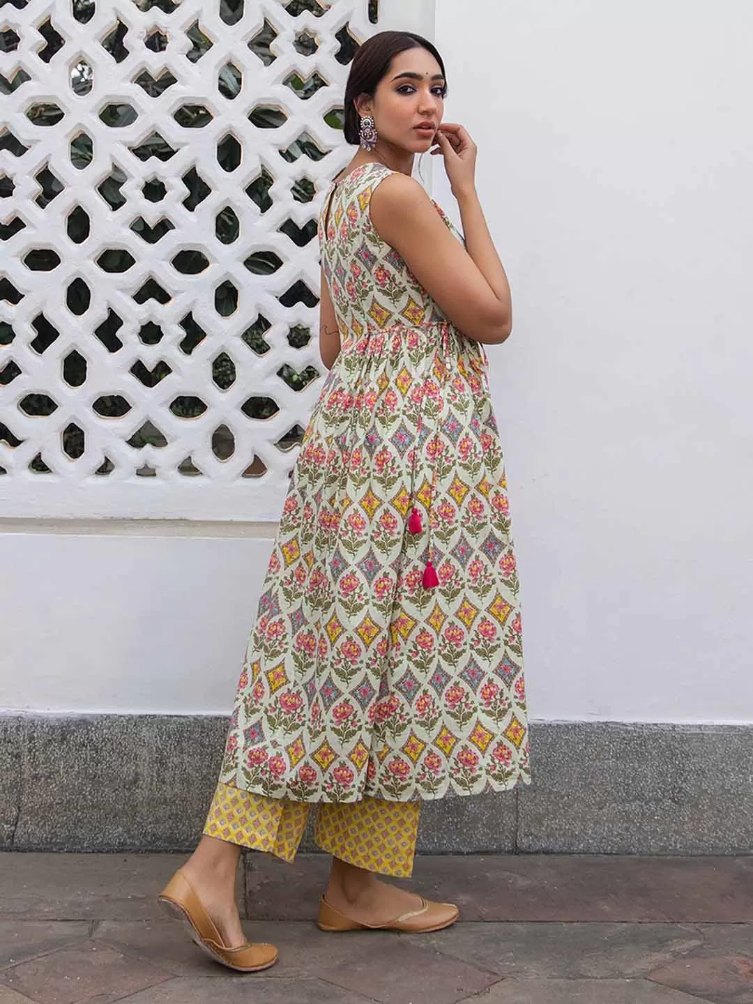 Light Green Cotton Ethnic Motif Side Pleated Kurta Set