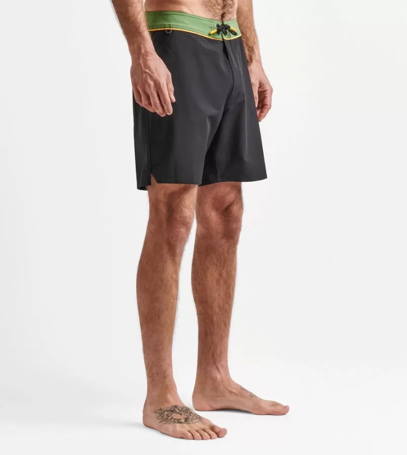 Passage Boardshorts 17"