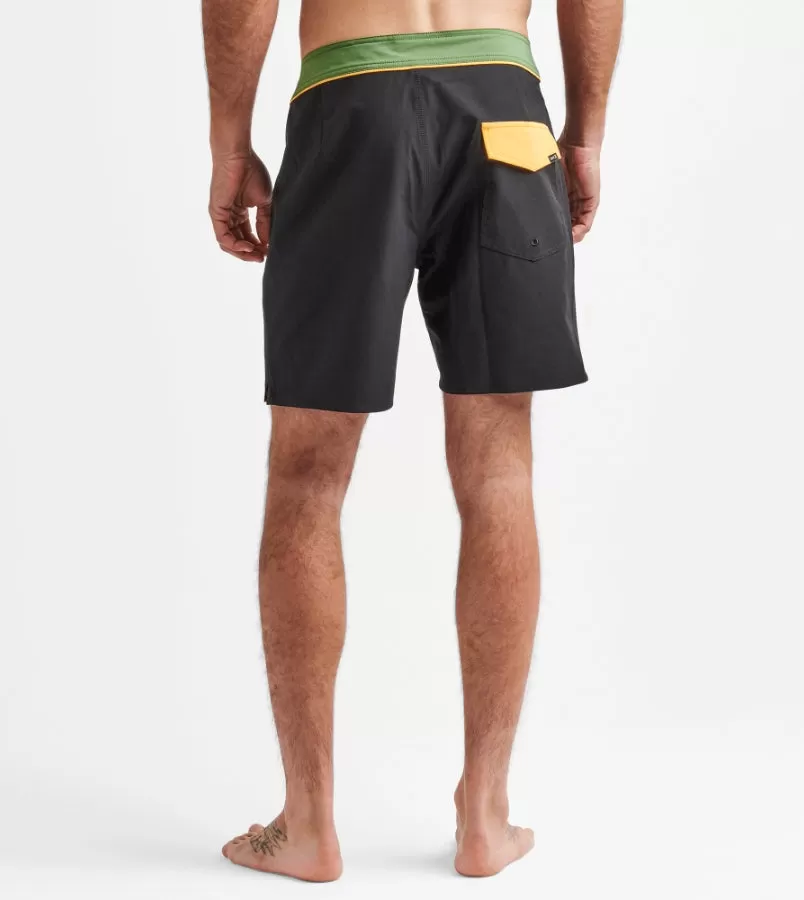 Passage Boardshorts 17"