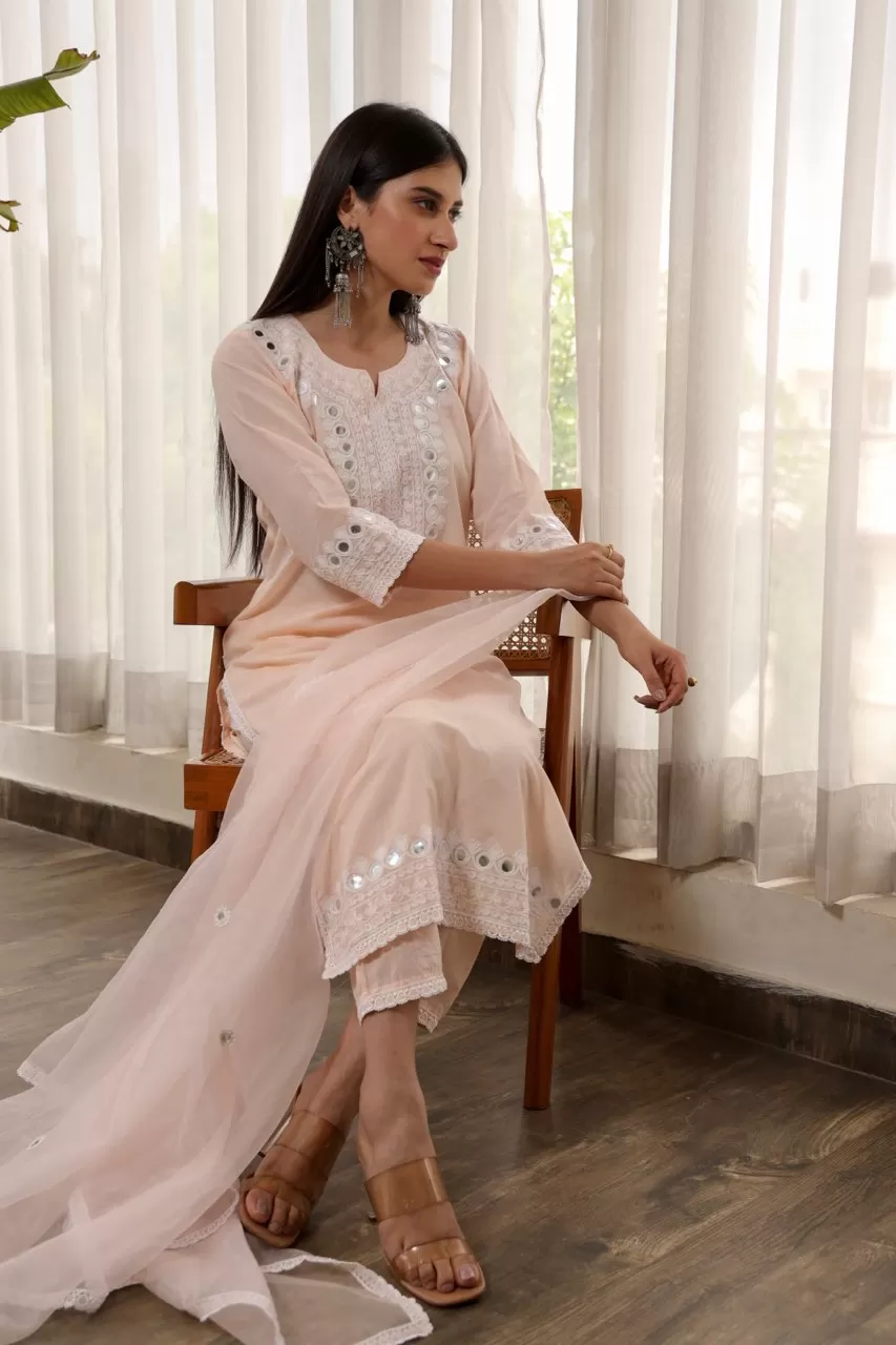 Pink embroidered cotton straight set