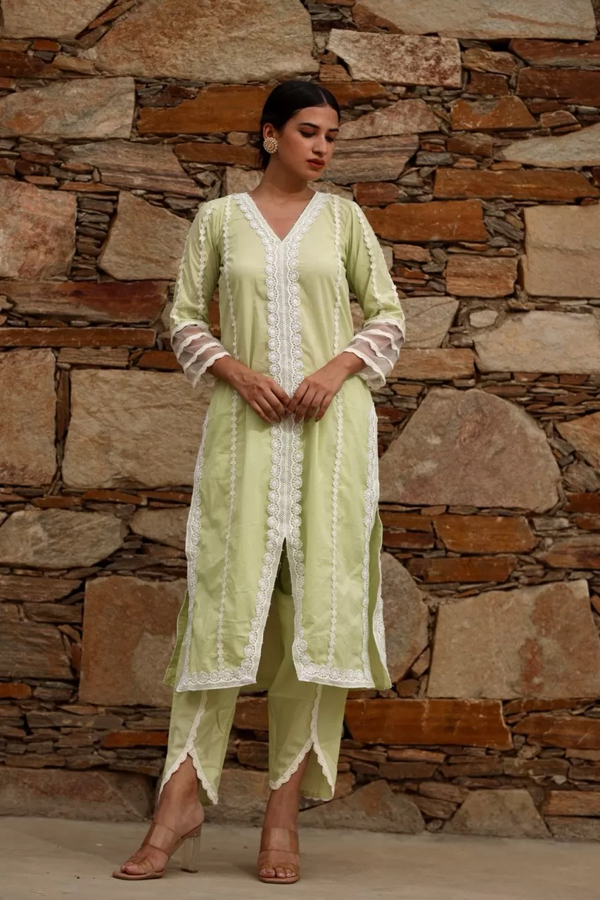 Pista cotton white lace straight set