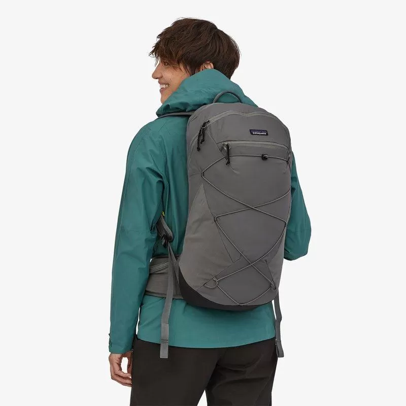 Terravia Pack 22L - 100% Recycled Nylon