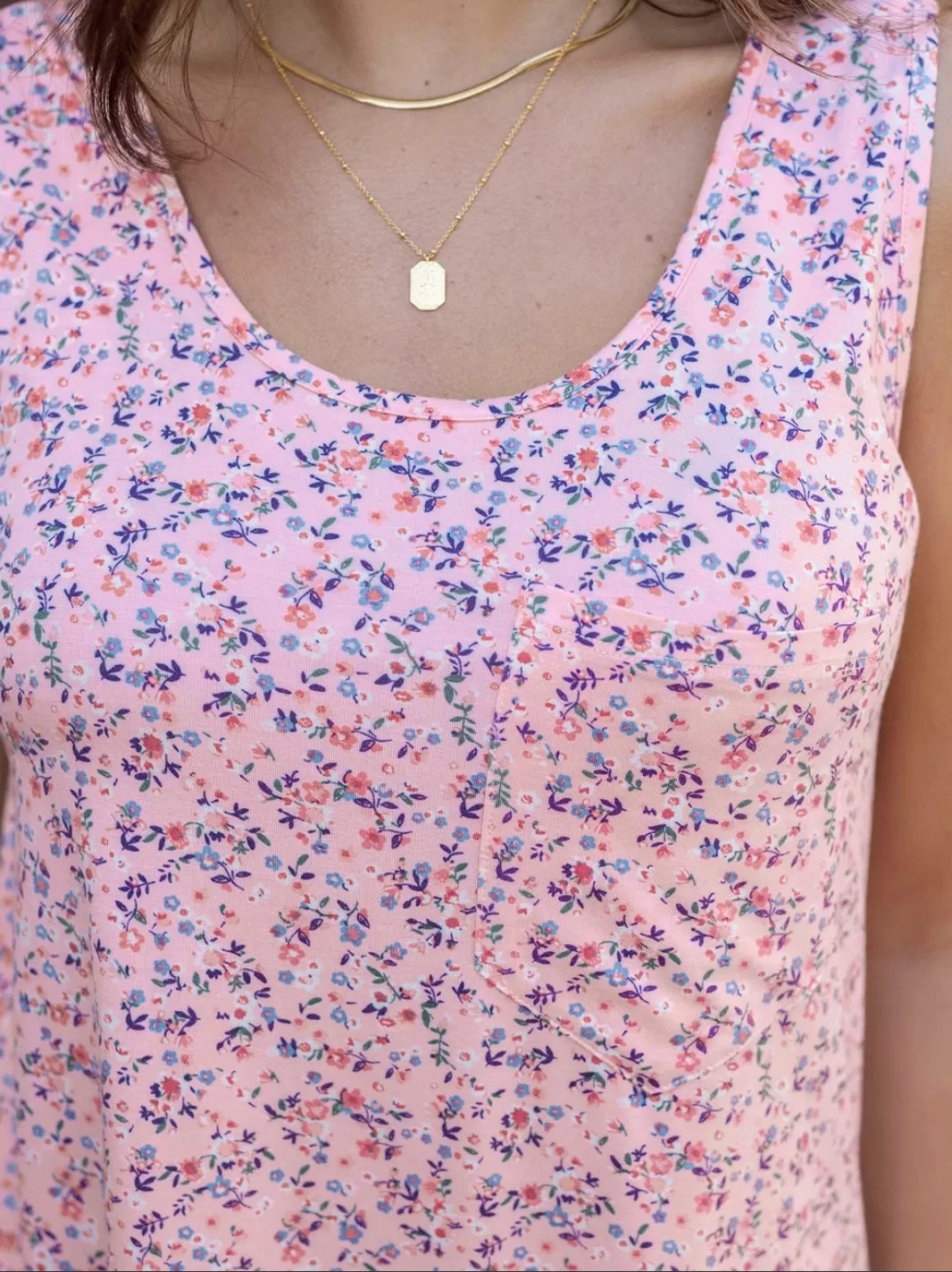 The Perfect Pocket Scoop Neck Tank